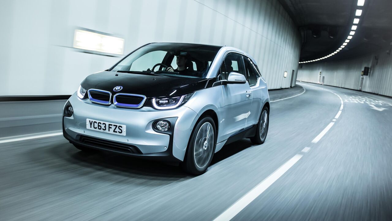 BMW i3 u tunelu