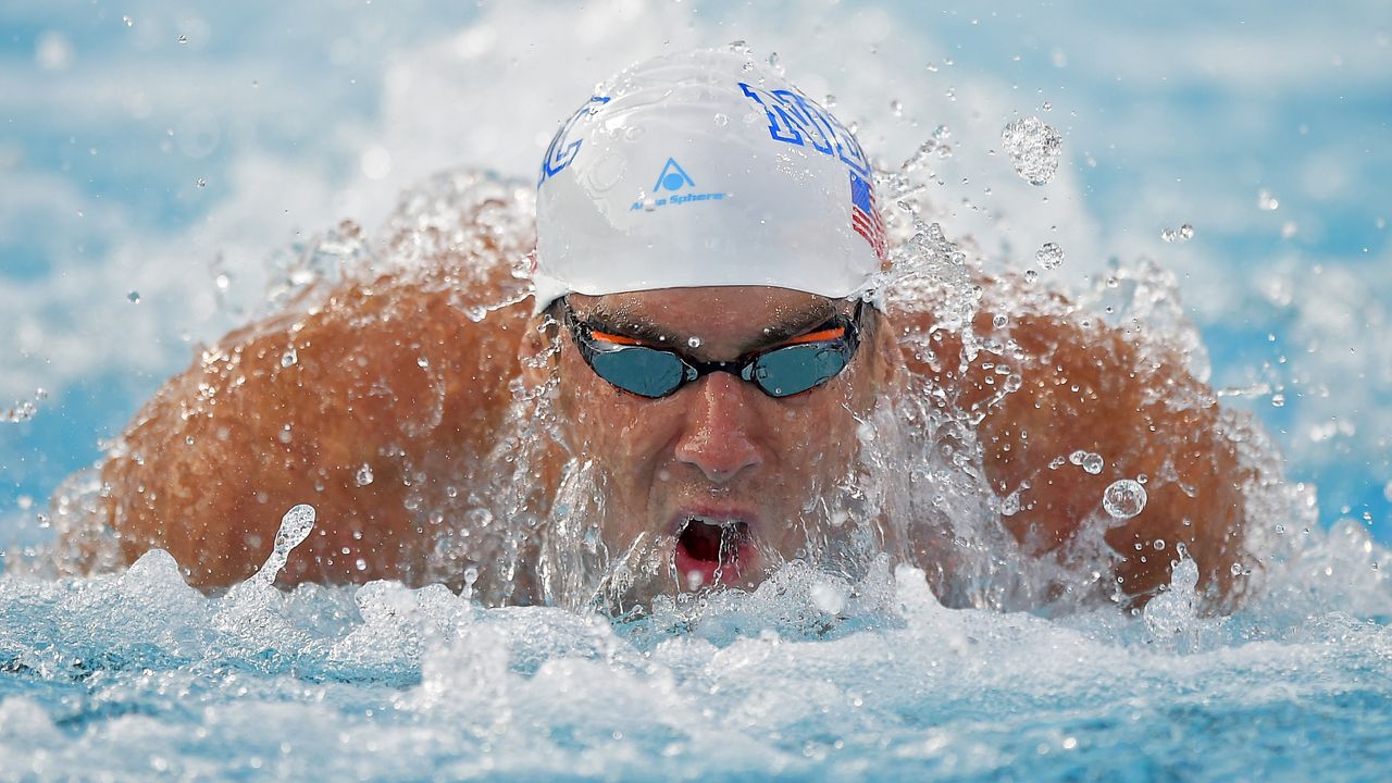 Majkl Felps u trci na 100 metara delfin na Nacionalnom šampionatu u Irvinu 