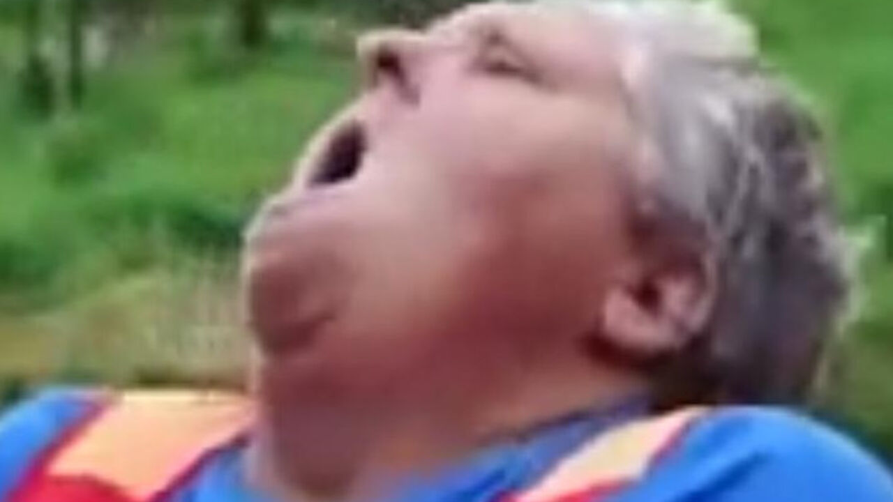 Baba kašlje žestoko