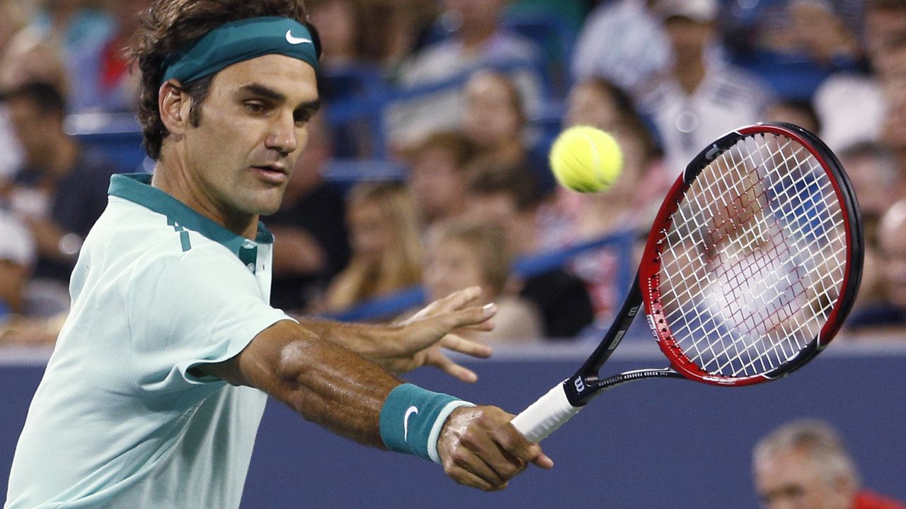 Rodžer Federer u polufinalnom meču ATP turnira u Sinsinatiju protiv Miloša Raonića