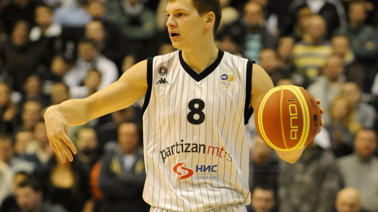 Jaka Klobučar na utakmici ABA lige protiv Olimpije u sezoni 2011.