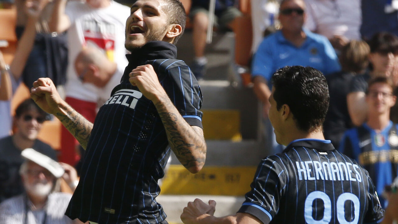 Mauro Ikardi slavi gol na meču njegovog Intera i Sasuola u drugom kolu Serije A