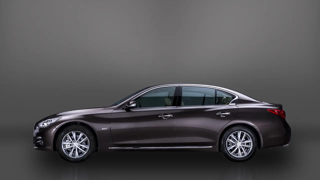 Infiniti Q50L