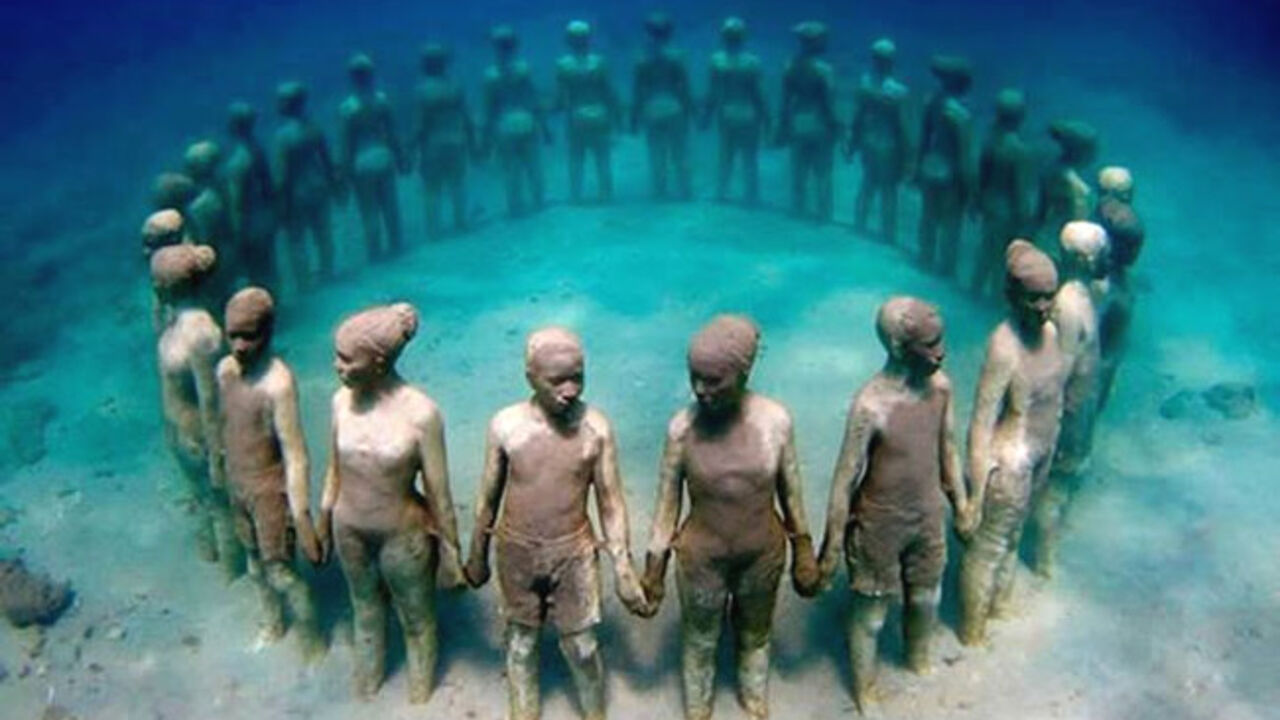 Statue
