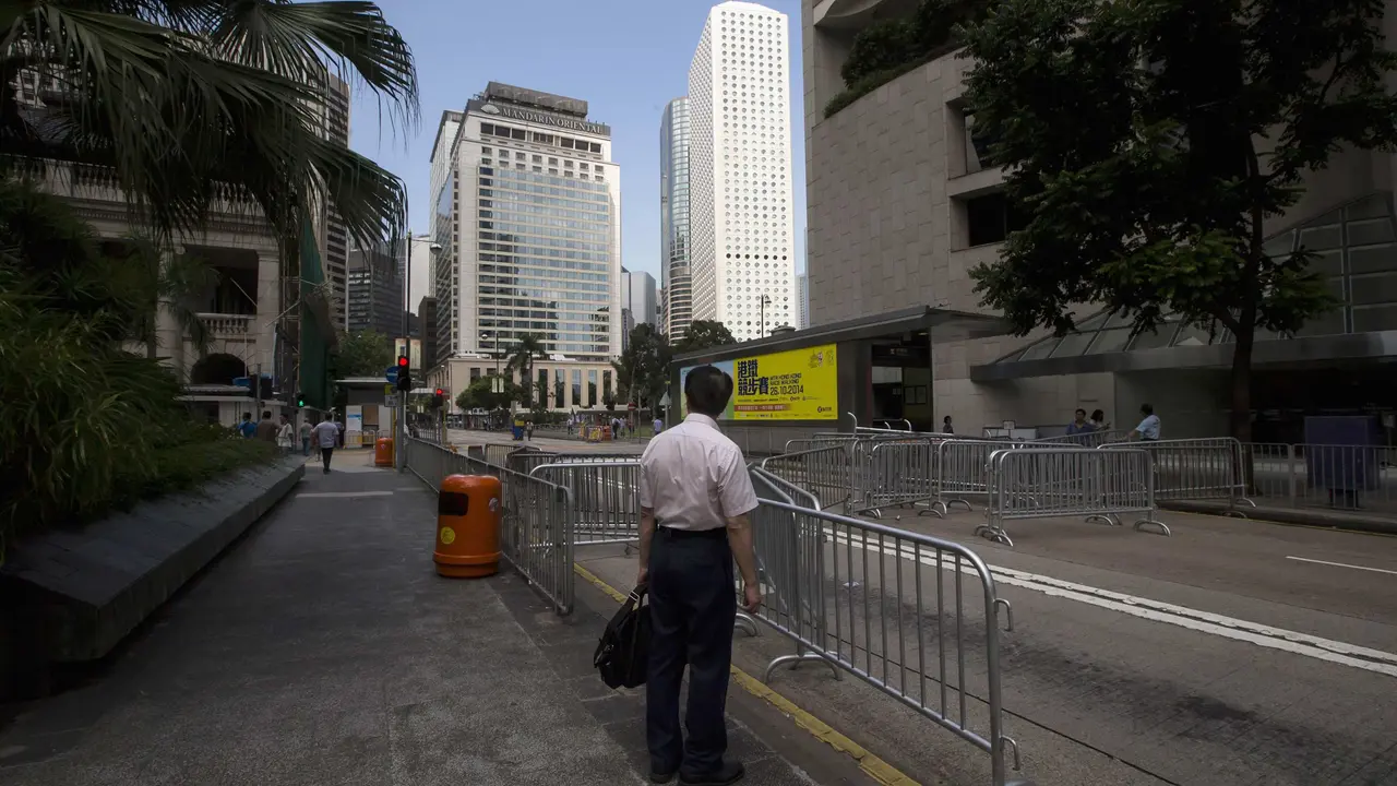 Hongkong, ulica, čovek, prostest, barikade
