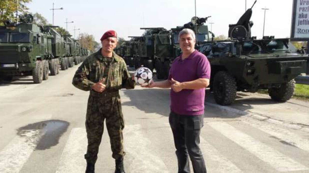 Dritan, albanski komentator
