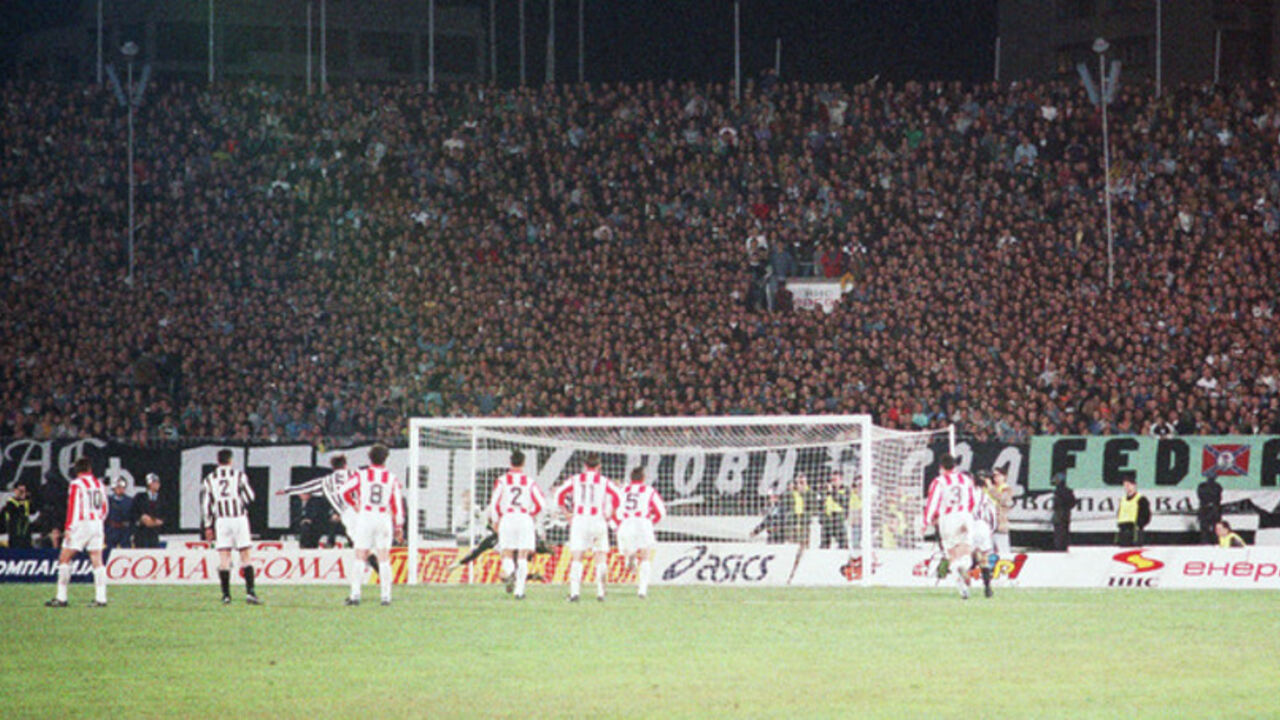 Damir Čakar postiže gol iz penala na 99. večitom derbiju