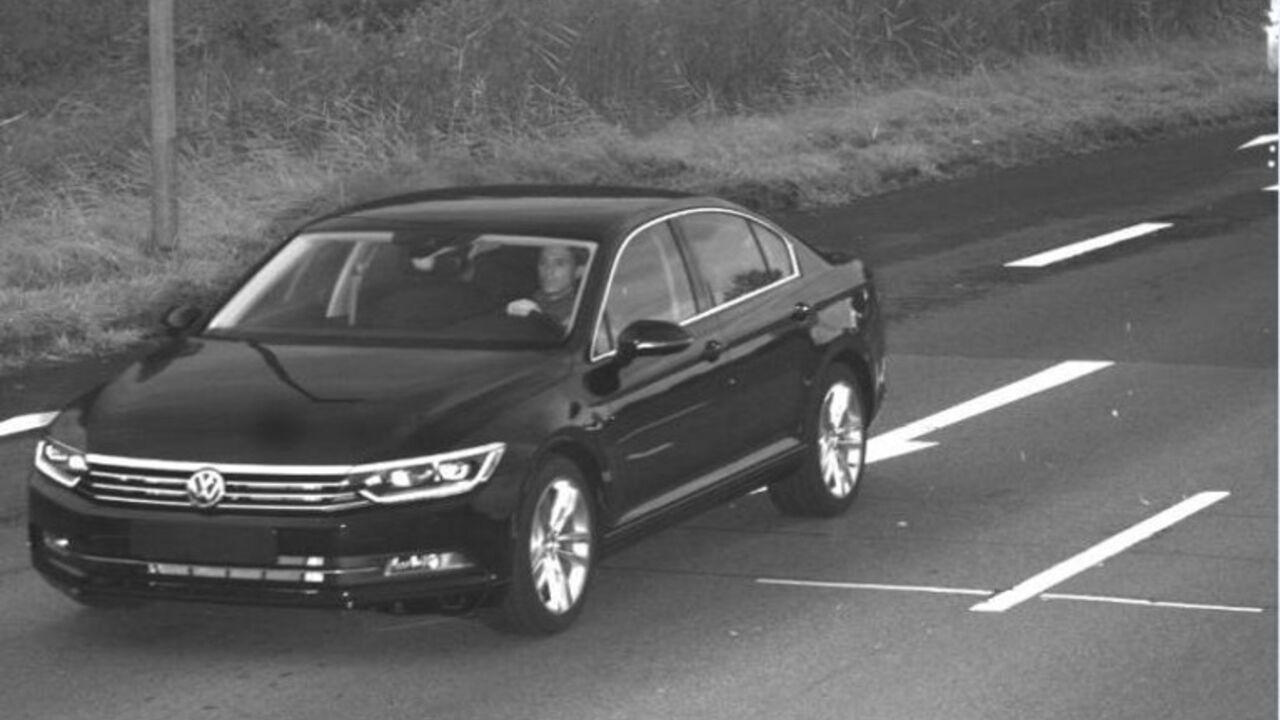 Volkswagen Passat ukraden iz fabrike