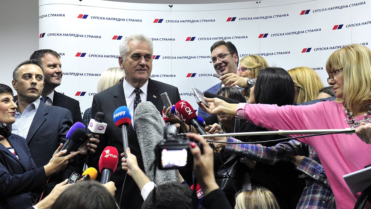 SNS slavi 6 godina