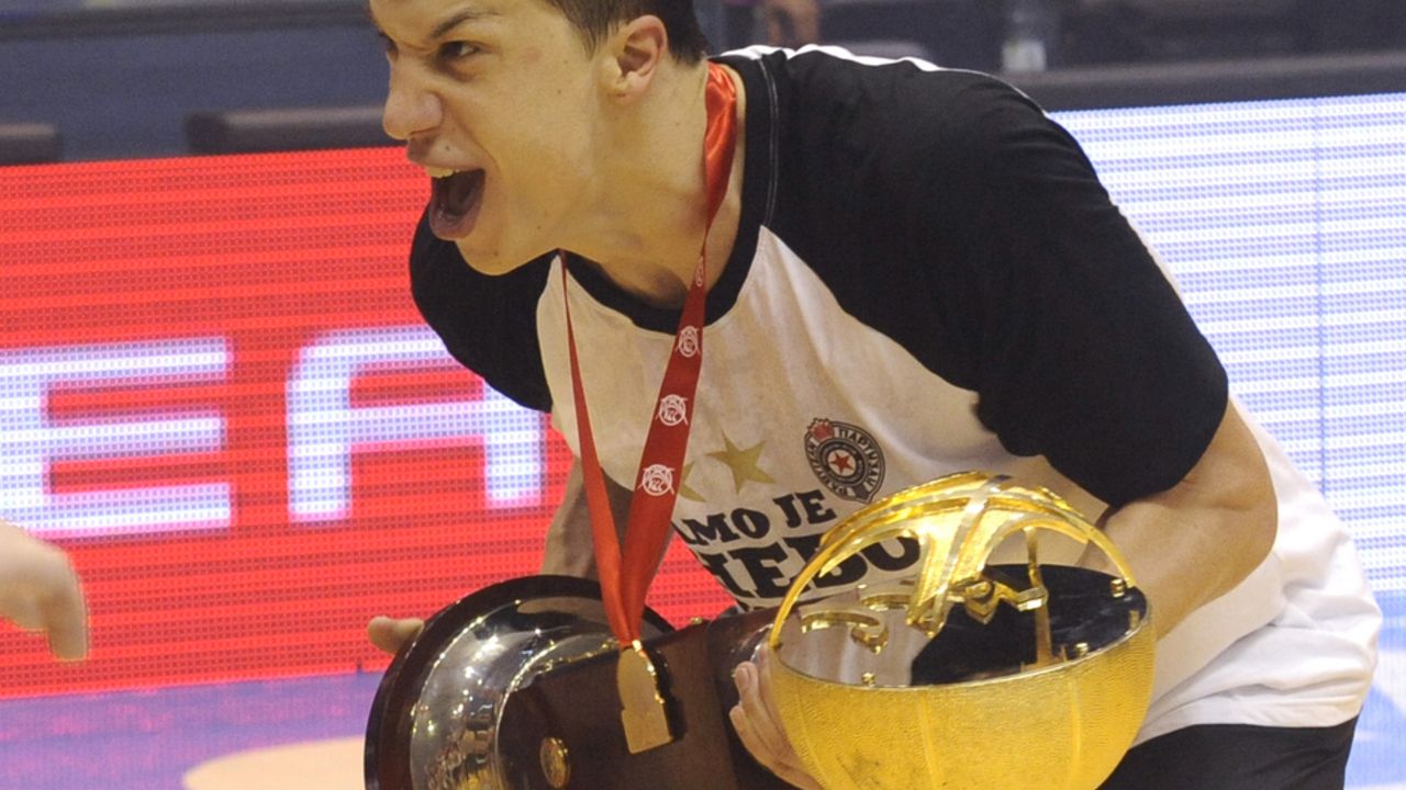 Vladimir Lučić iz perioda kada je bio kapiten Partizana