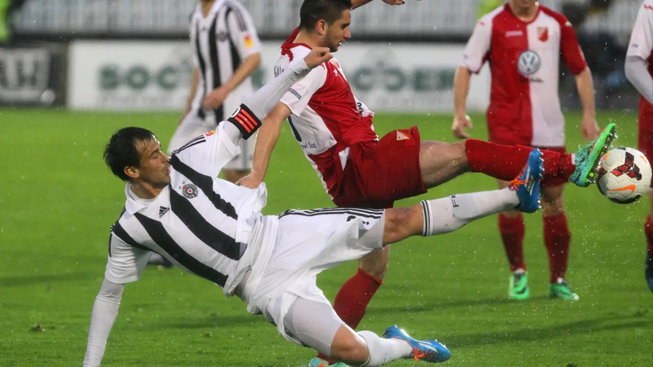 Detalj sa meča Partizana i Vojvodine u sezoni 2013/14.