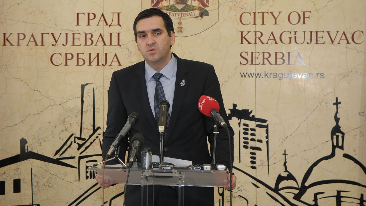 Radomir Nikolić u sali Gradske kuće Kragujevca