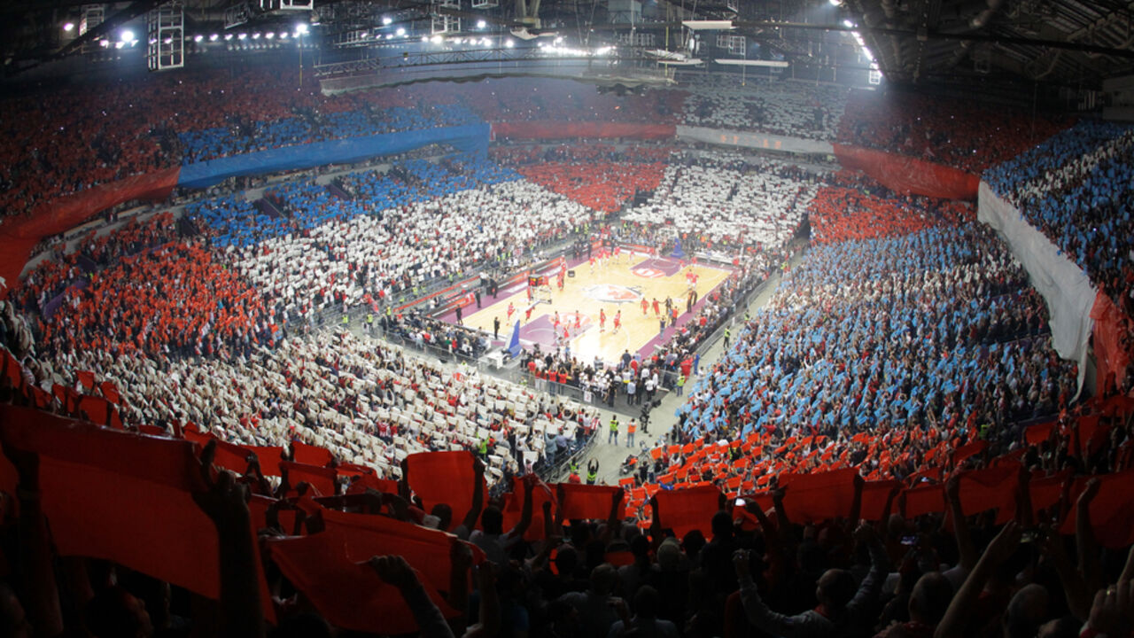 Atmosfera na utakmici Crvena zvezda - Olimpijakos