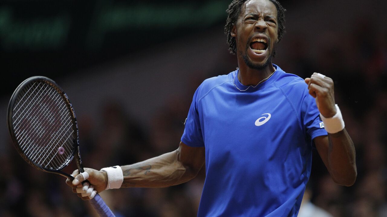 Gael Monfis u finalu Dejvis kupa protiv Rodžera Federera