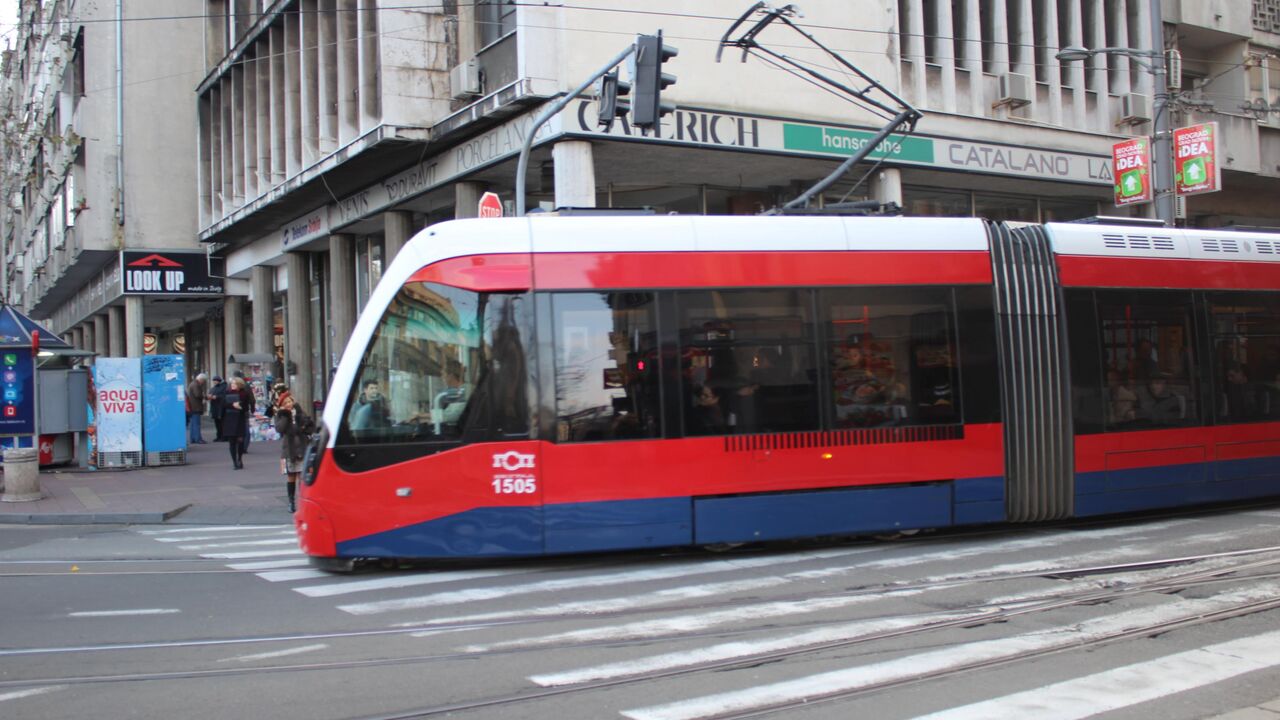 Tramvaj u Beogradu, ugao Resavske i Bulevara Kralja Aleksandra
