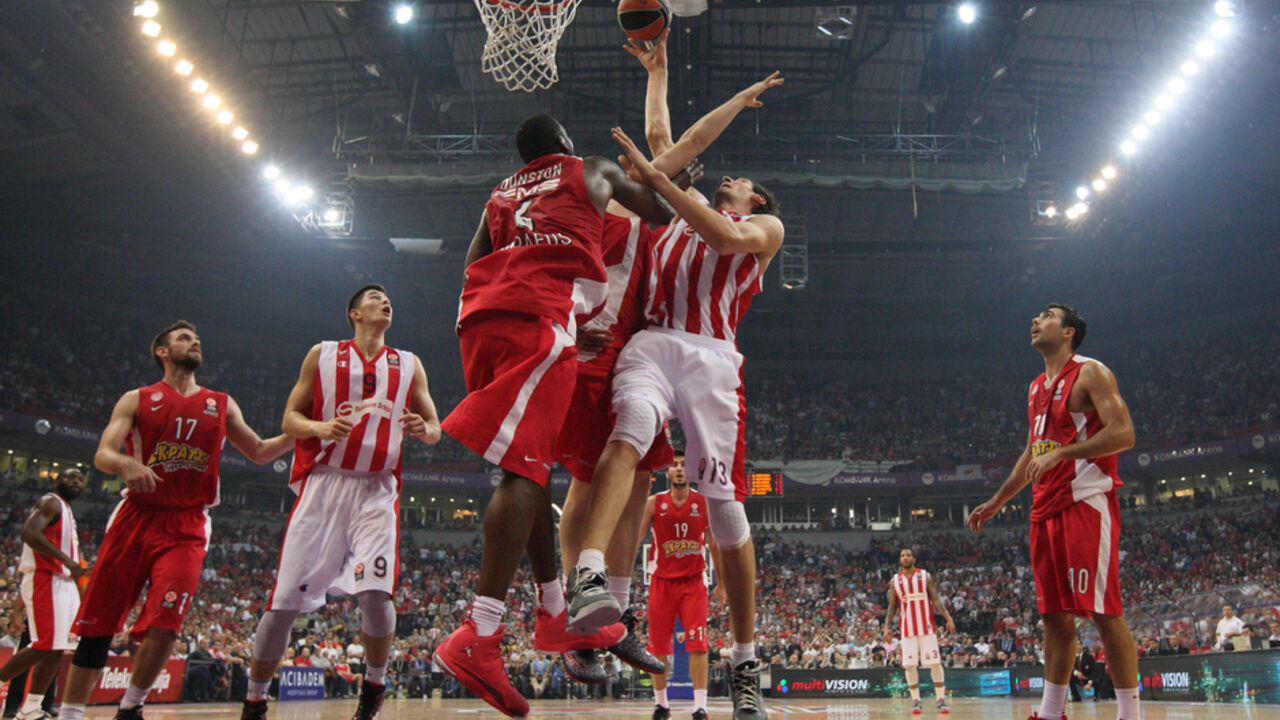 Detalj s utakmice Crvena zvezda - Olimpijakos