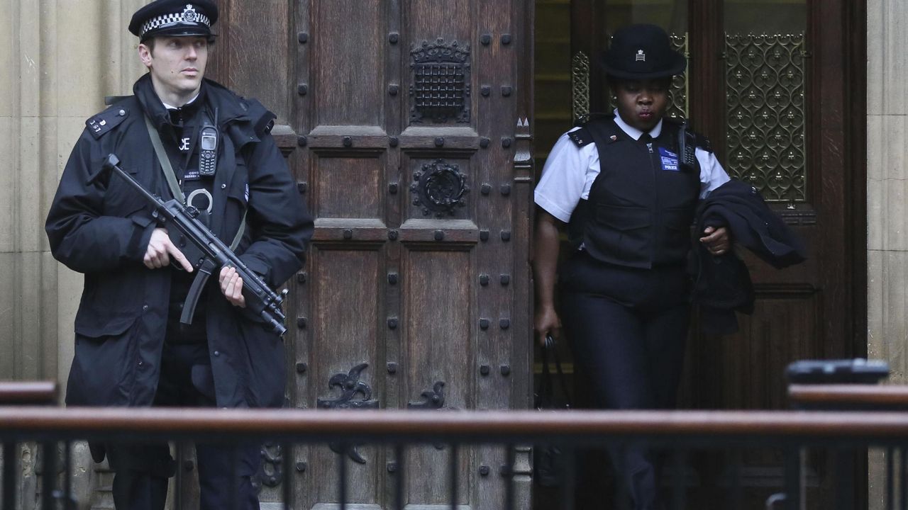 Policajac u Velikoj Britaniji