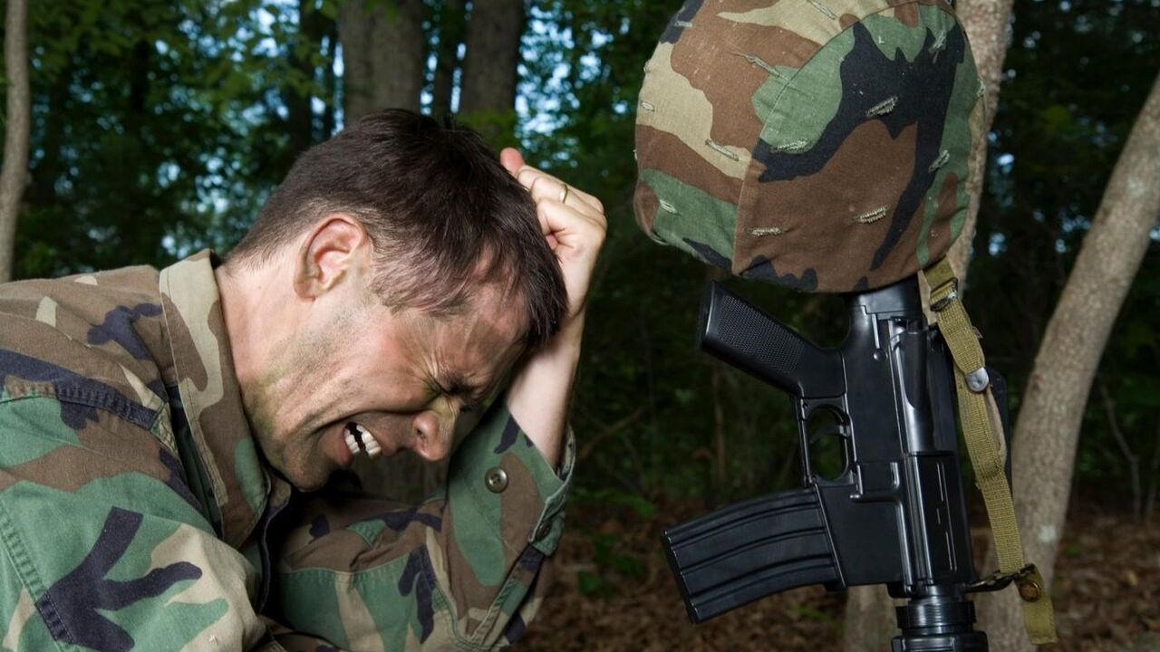 Vojnik plače