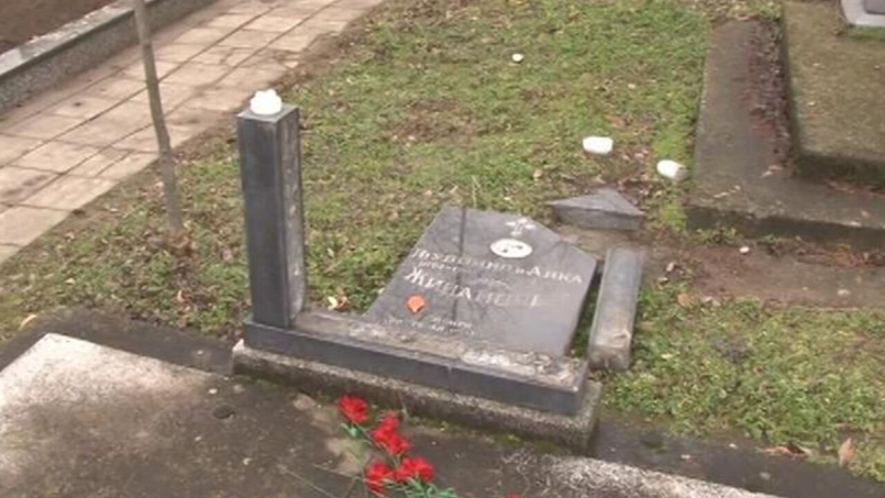 Porušeni pravoslavni spomenici
