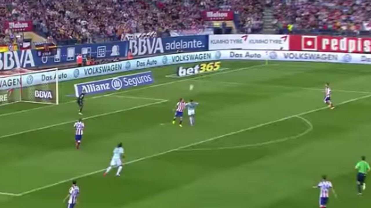 Pablo Ernandez postiže sjajan gol za Seltu u meču protiv Atletiko Madrida u četvrtom kolu Primere