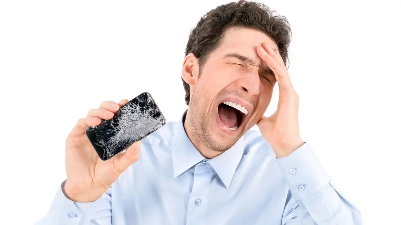 Čovke tuguje za mobilnim telefonom