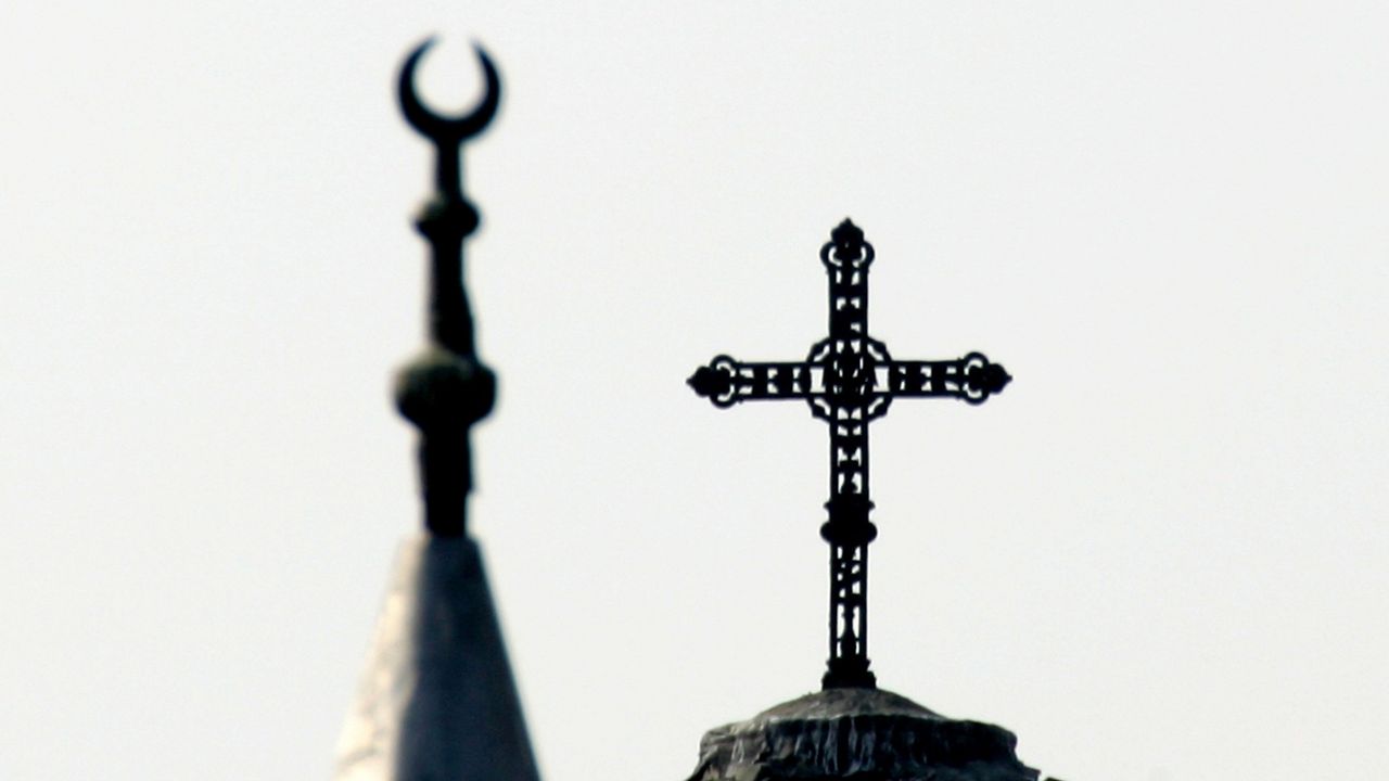 krst, polumesec, crkva, džamija, islam, hrišćanstvo