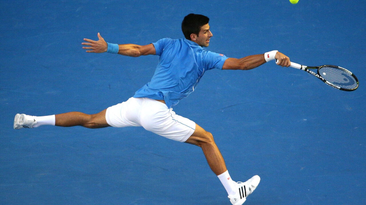 Novak Đoković u duelu sa Fernandom Verdaskom na Australijan Openu