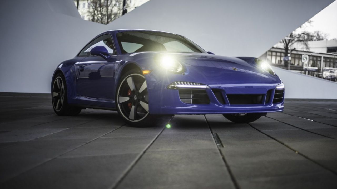 Porsche 911 GTS Club Coupe