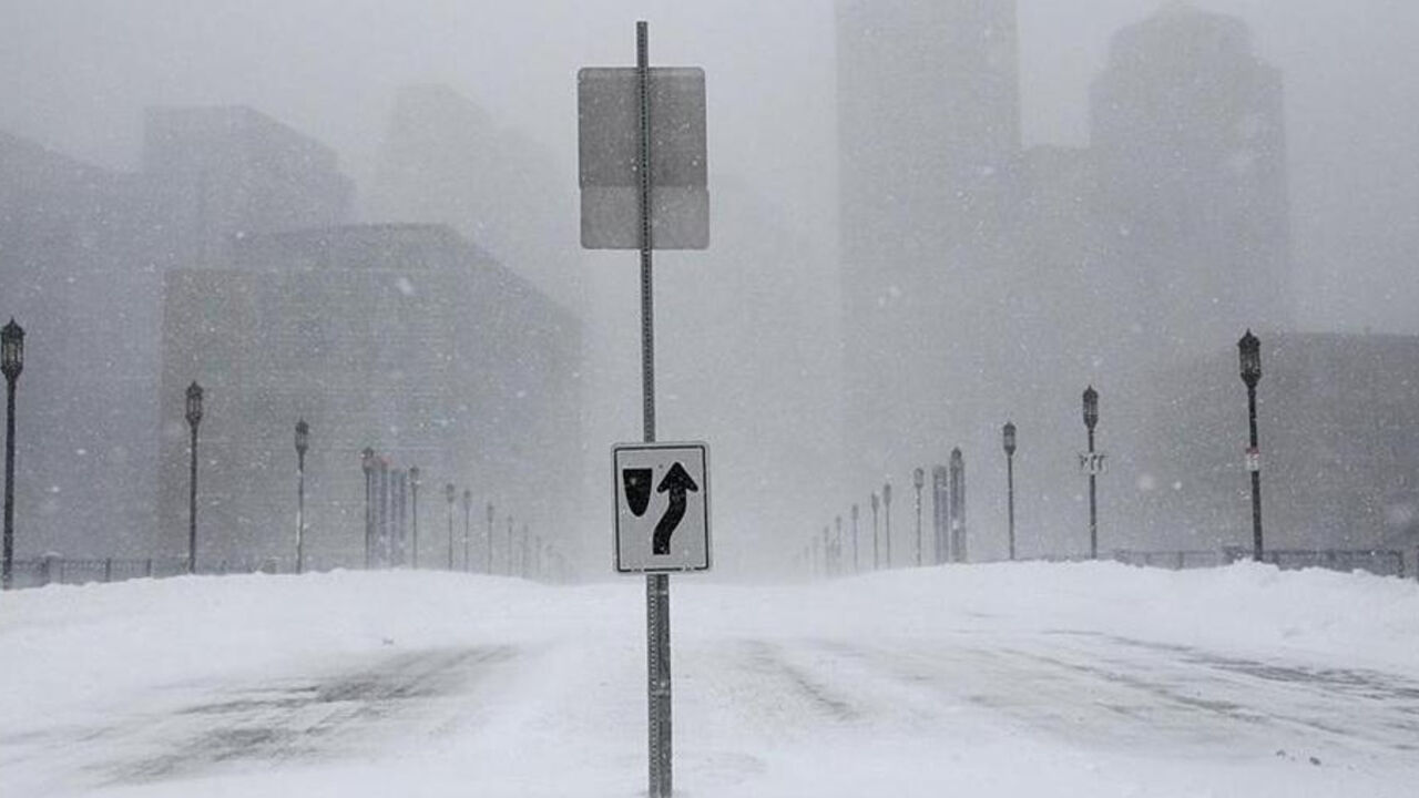 Snežna oluja u Bostonu