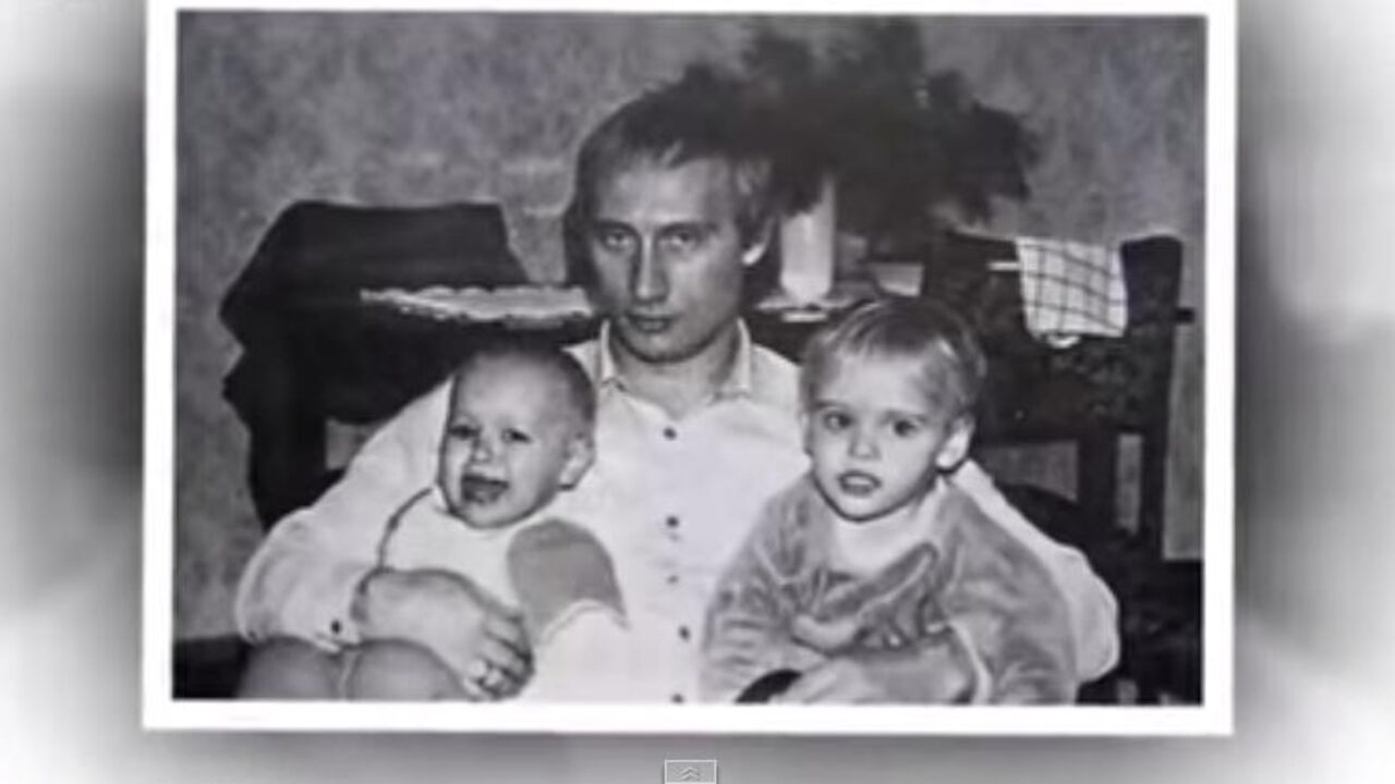 Vladimir Putin sa ćerkama