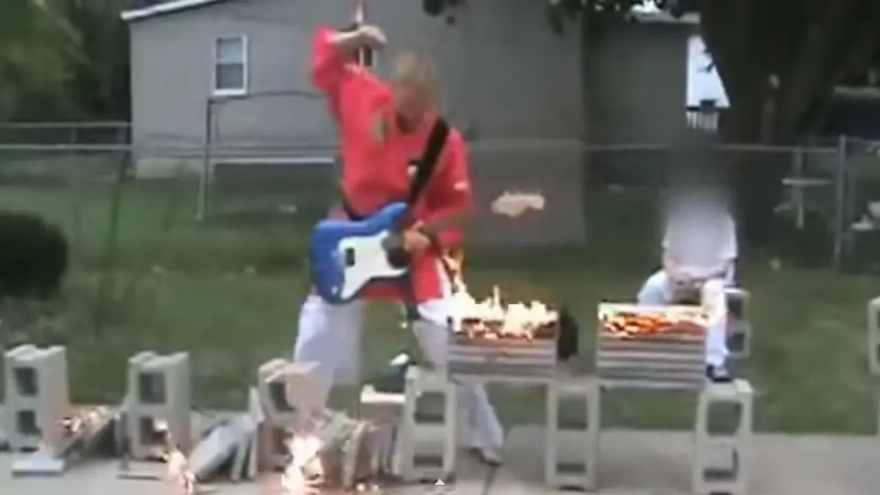 Gitarista lomi blokove