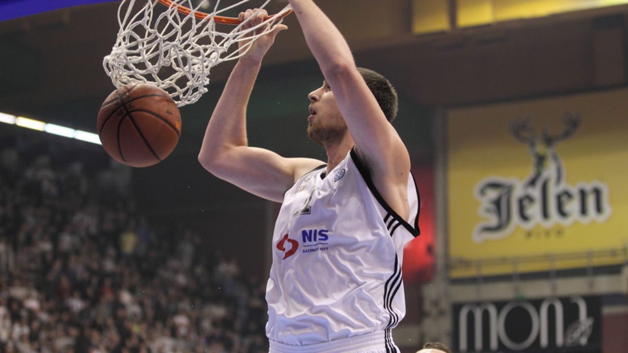Nikola Milutinov