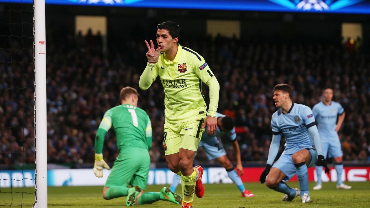 Luis Suarez slavi drugi gol u meču Mančester siti - Barselona