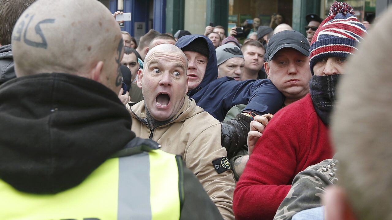 Skup PEGIDA u Velikoj Britaniji