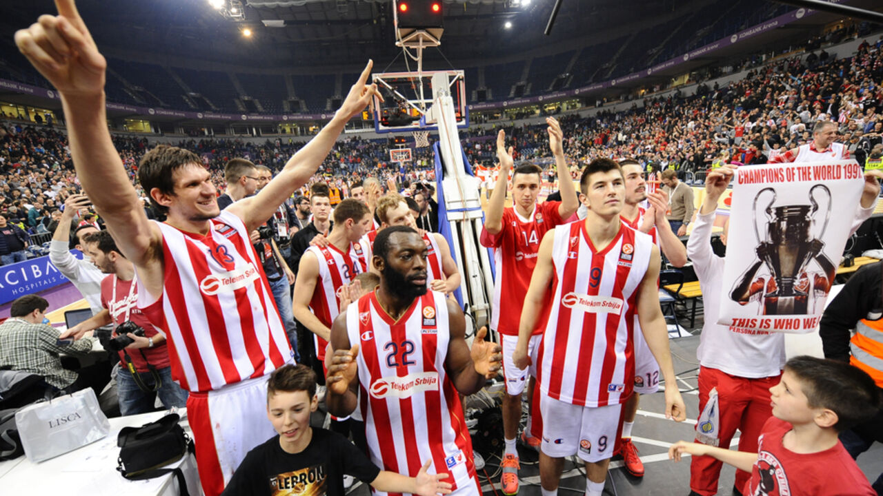 Košarkaši Crvene zvezde posle pobede nad Makabijem
