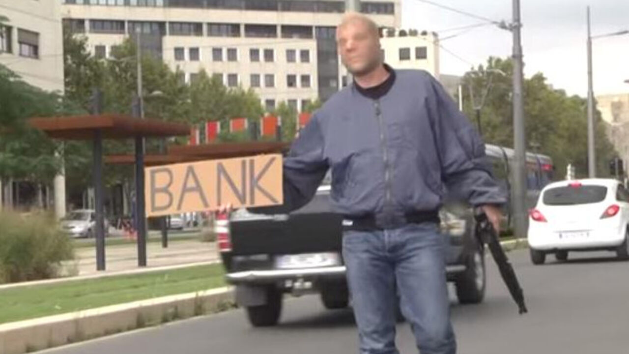 Remi Gajar kao provalnik