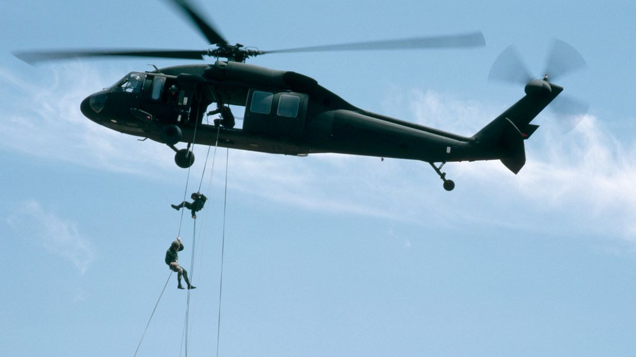 Američki helikopter UH-60 "Crni jastreb"