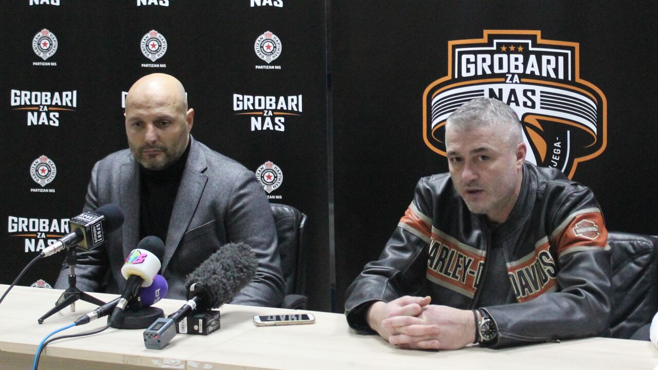 Aleksandar Đorđević i Predrag Danilović na konferenciji za novinare posle meča Grobari za nas u dvorani Pionir