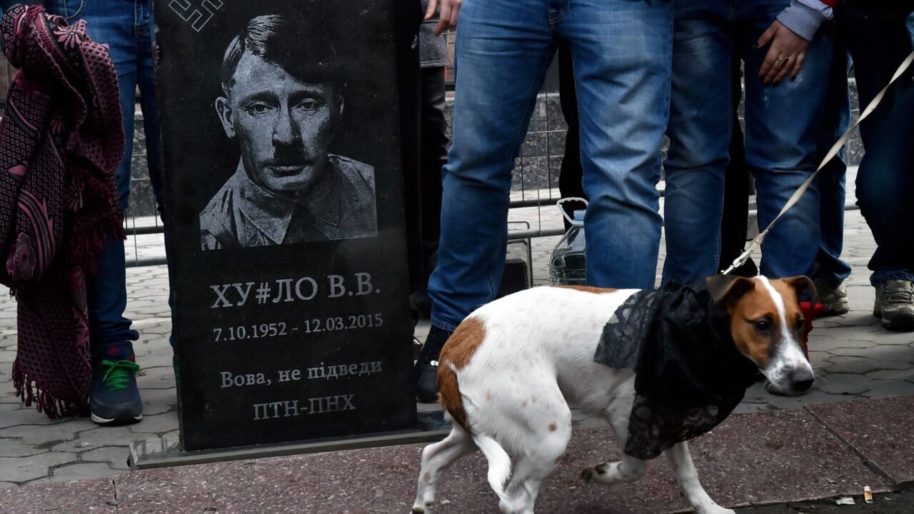 Ukrajinski spomenik Putinu