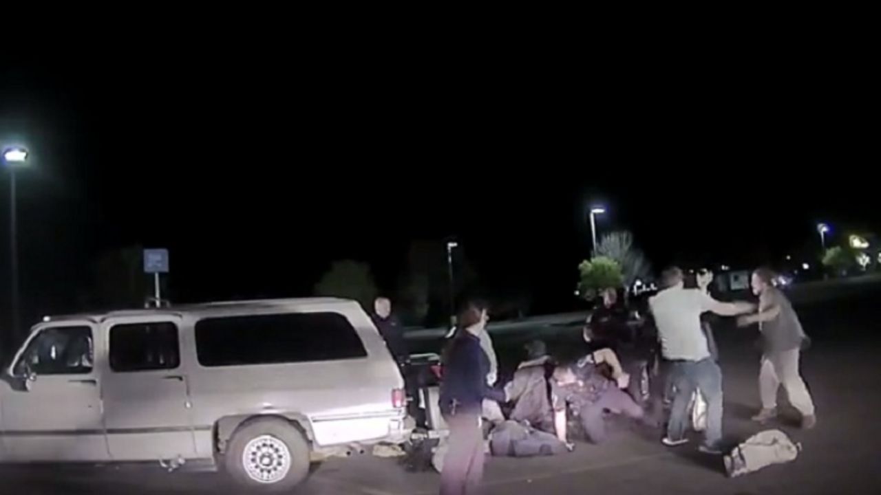 sukob policije i porodičnog benda