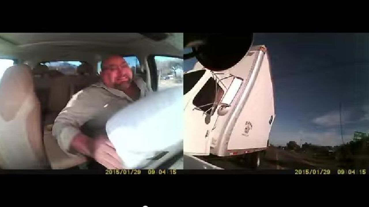 Čeoni sudar kamiona i automobila