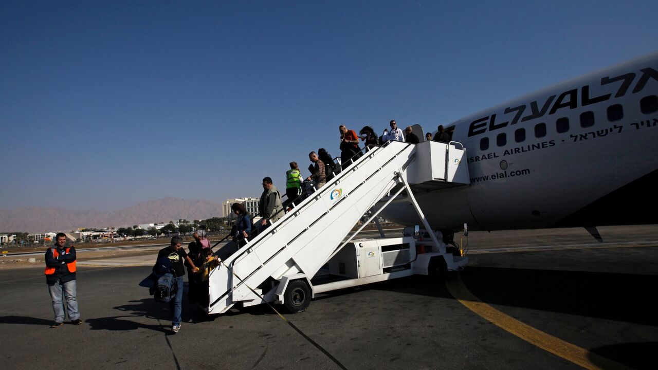 El AL avion