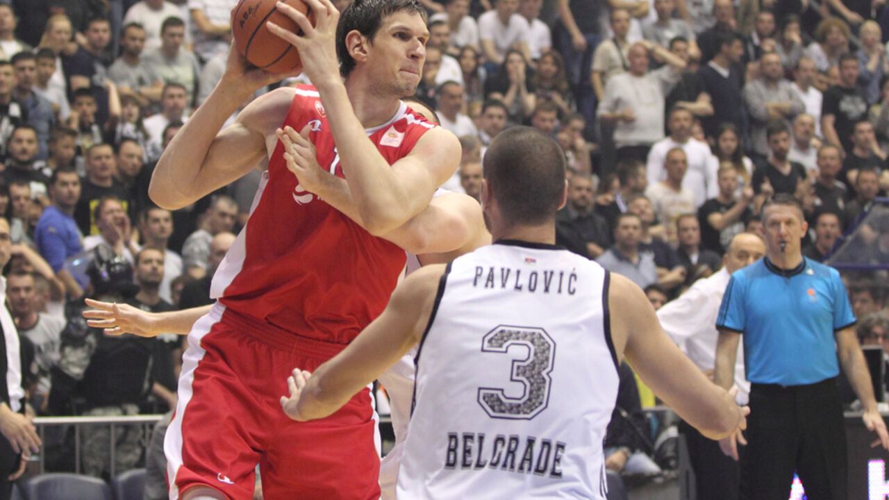 Centar Crvene zvezde Boban Marjanović na meču sa Partizanom