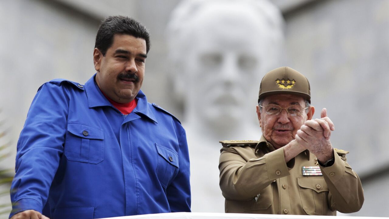 Raul Kastro, Nikolas Maduro