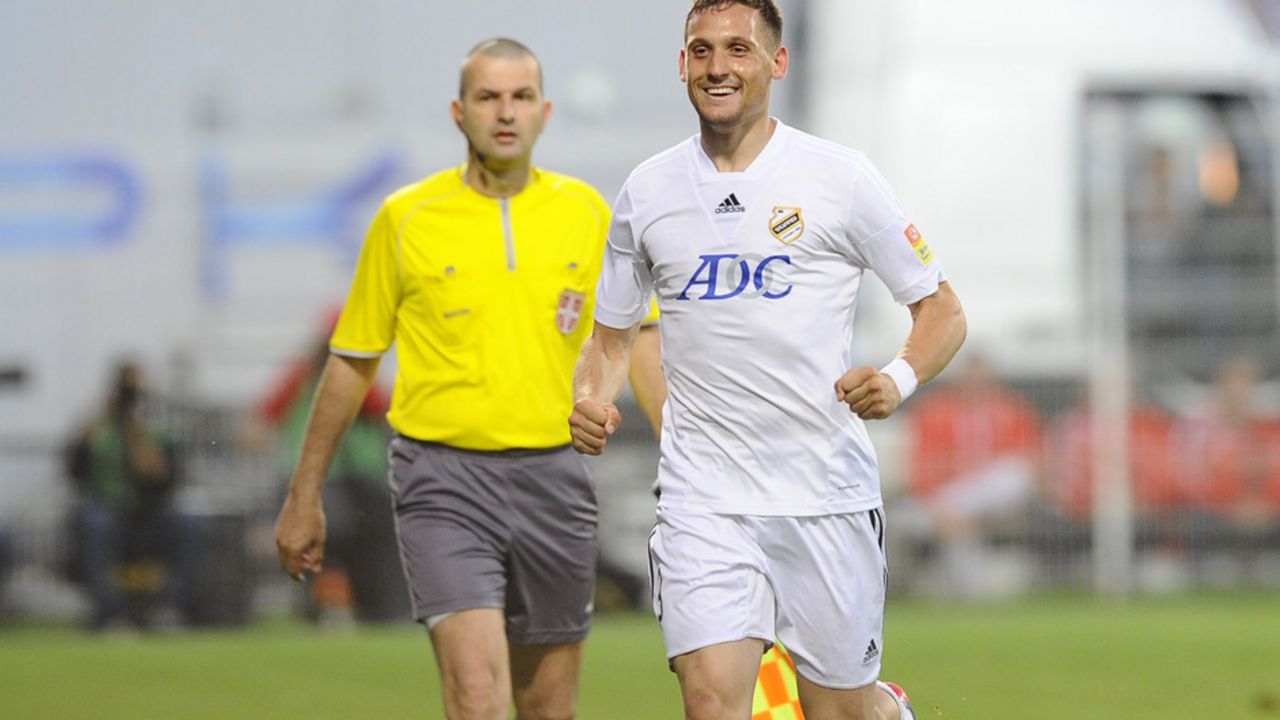 Nikola Stojiljković na meču protiv Crvene zvezde