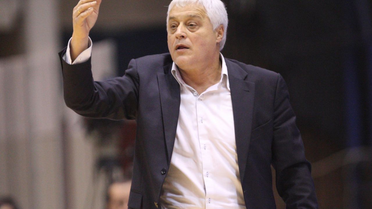 Košarkaški trener Miroslav Nikolić