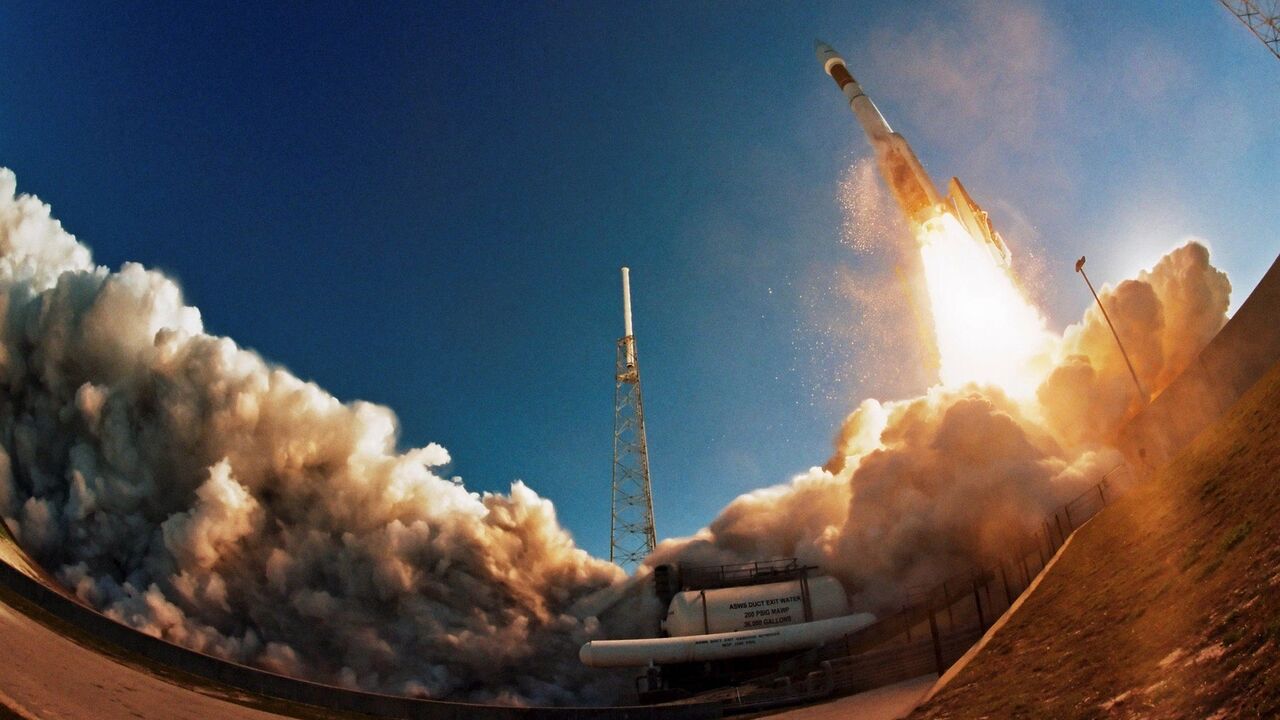 Satelit
