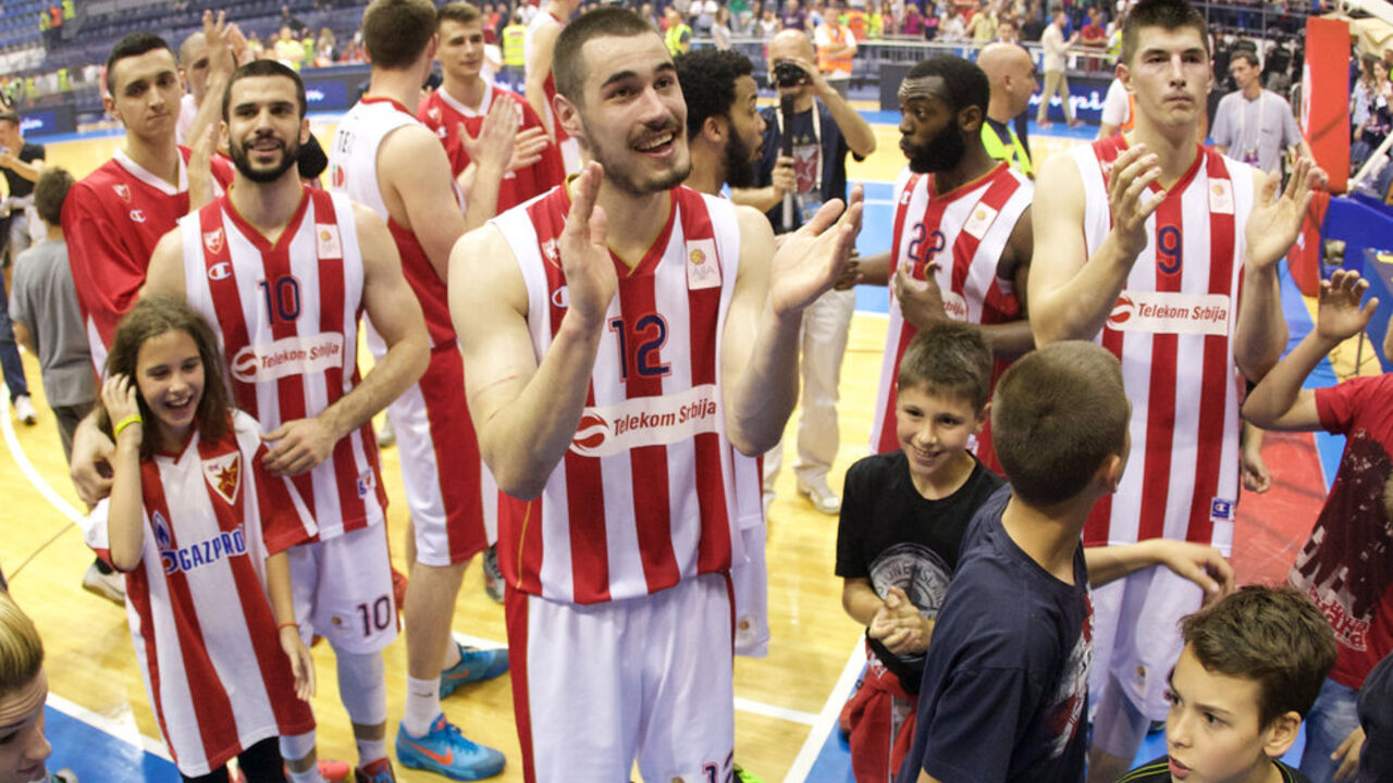 Nikola Kalinić slavi pobedu u derbiju