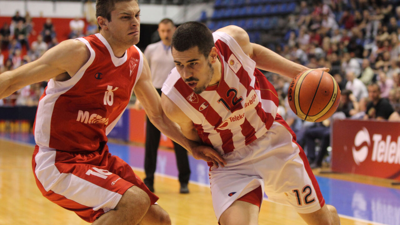 Košarkaš Crvene zvezde Nikola Kalinić