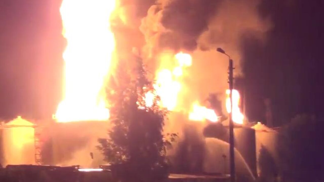 Ogroman požar u skladištu goriva u Ukrajini